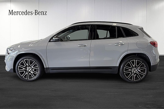 Mercedes-Benz GLA250 e 2 of 5