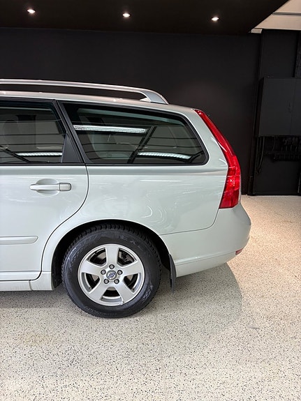 Volvo V50 5 of 5
