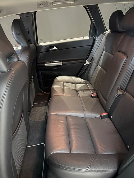 Volvo V50 10 of 14