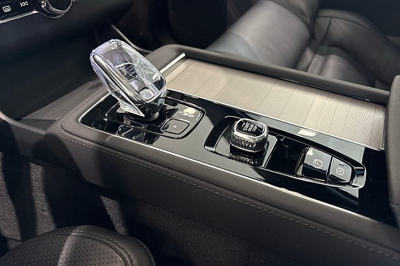 Volvo XC90 29 of 30