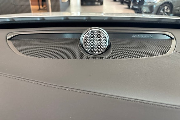 Volvo XC90 27 of 30