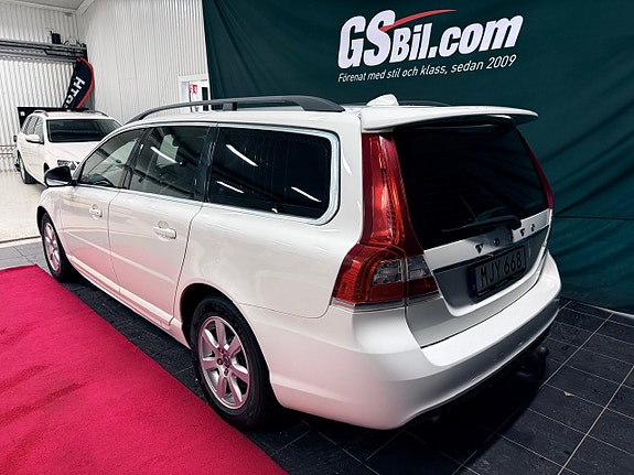 Volvo V70 8 of 10