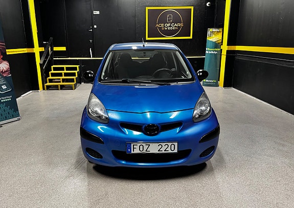 Toyota Aygo 2 of 5