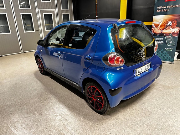 Toyota Aygo 4 of 5