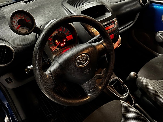 Toyota Aygo 13 of 15