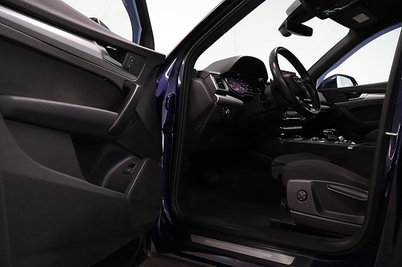 Audi Q5 9 of 30