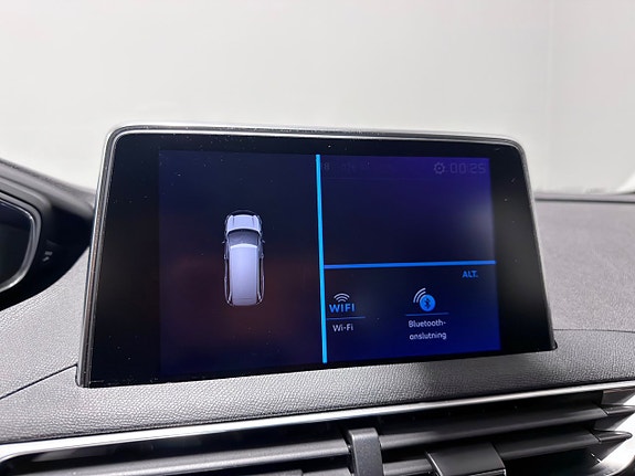 Peugeot 5008 17 of 25