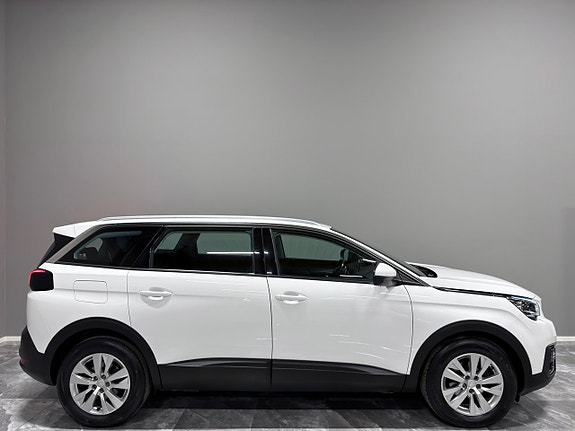 Peugeot 5008 8 of 25