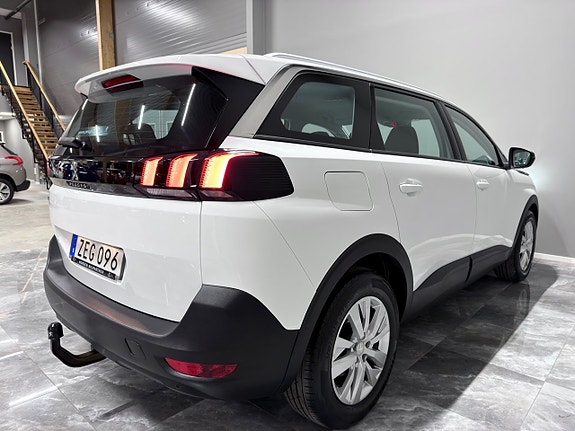 Peugeot 5008 7 of 25