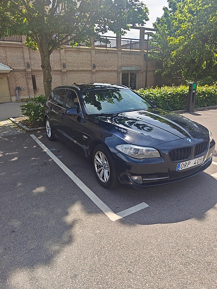 BMW 530xd 3 of 6