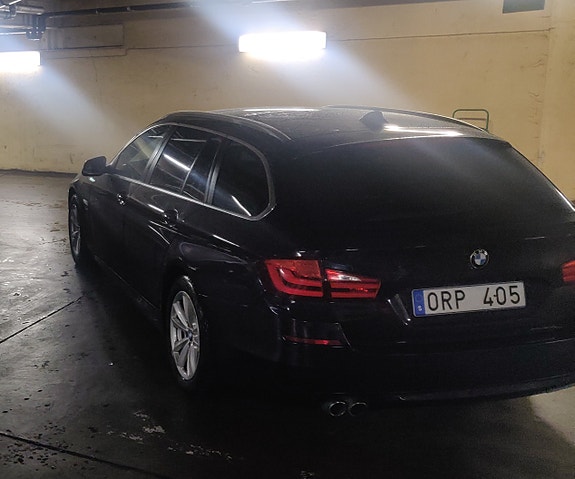 BMW 530xd 2 of 6