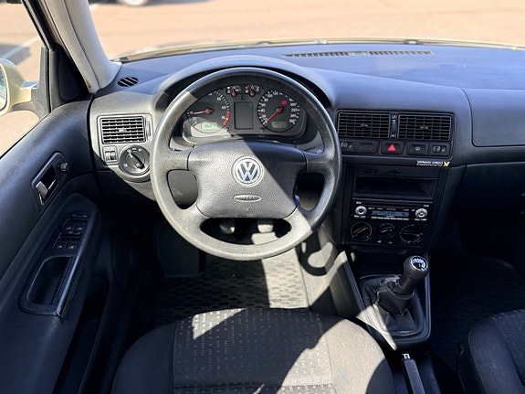 Volkswagen Golf IV 9 of 12