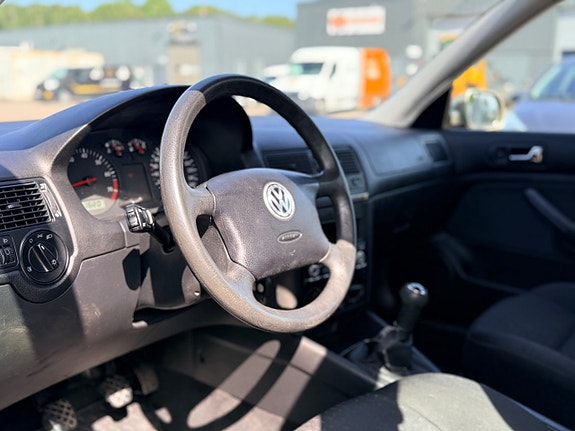 Volkswagen Golf IV 8 of 12