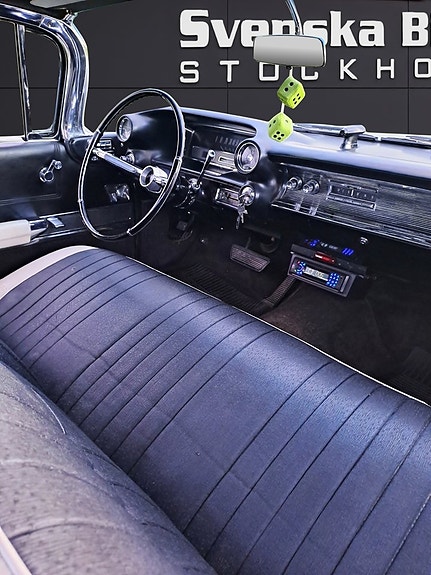 Cadillac Series 62 7 of 12