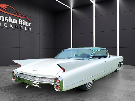 Cadillac Series 62 5 of 12