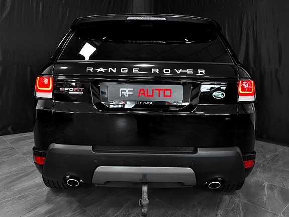 Land Rover Range Rover Sport 15 of 30