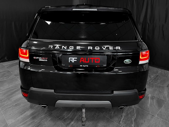 Land Rover Range Rover Sport 14 of 30