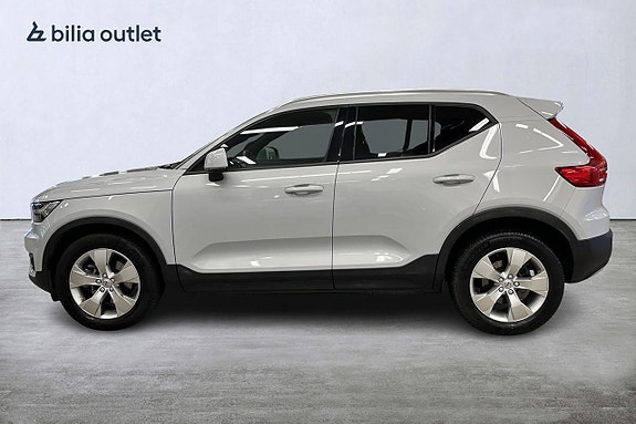 Volvo XC40 4 of 27