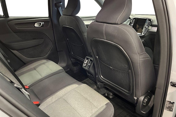 Volvo XC40 23 of 27