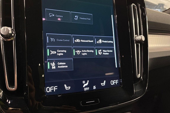 Volvo XC40 20 of 27