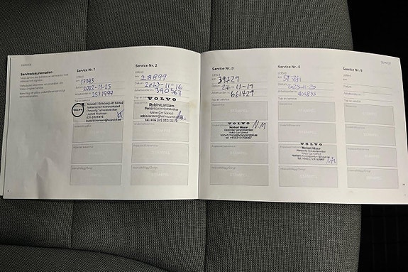 Volvo XC40 26 of 27