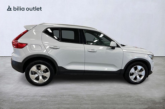 Volvo XC40 9 of 27