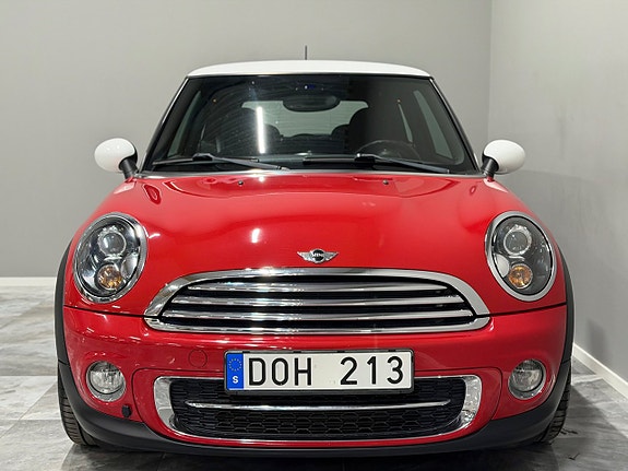 MINI Cooper 3 of 5
