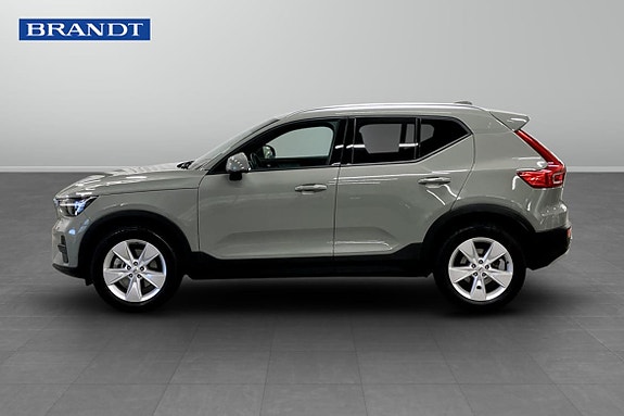 Volvo XC40 5 of 5