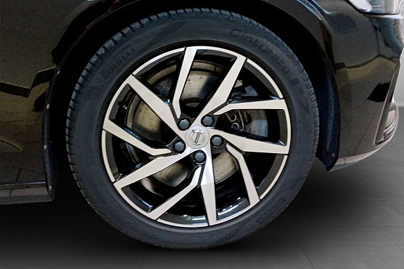 Volvo S60 10 of 13