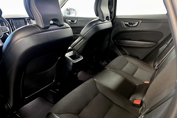 Volvo XC60 8 of 9