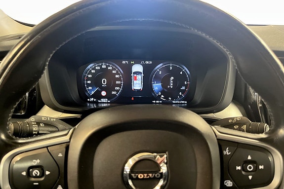 Volvo XC60 7 of 9
