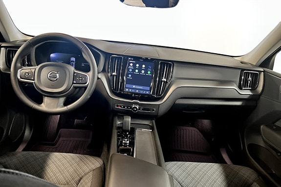 Volvo XC60 4 of 9