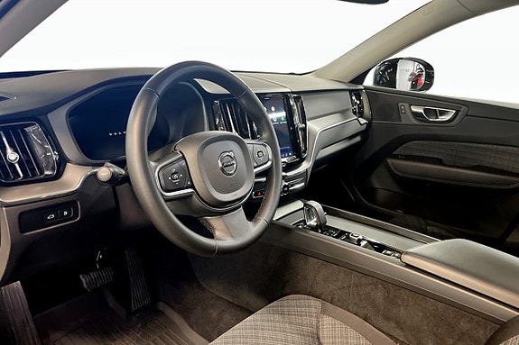 Volvo XC60 5 of 9