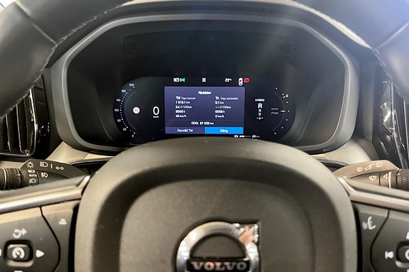 Volvo XC60 7 of 9
