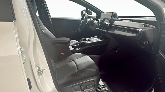 Subaru E-Outback 3 of 5