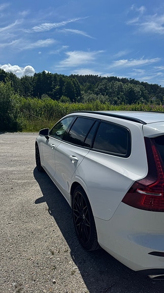 Volvo V60 9 of 21