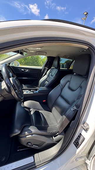 Volvo V60 12 of 21