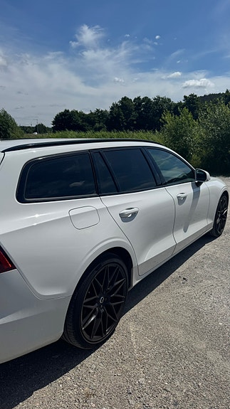 Volvo V60 5 of 21