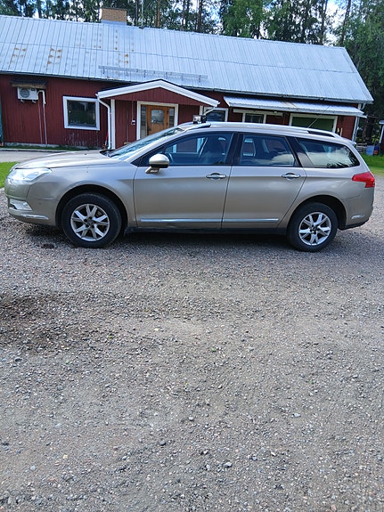 Citroen C5 4 of 5