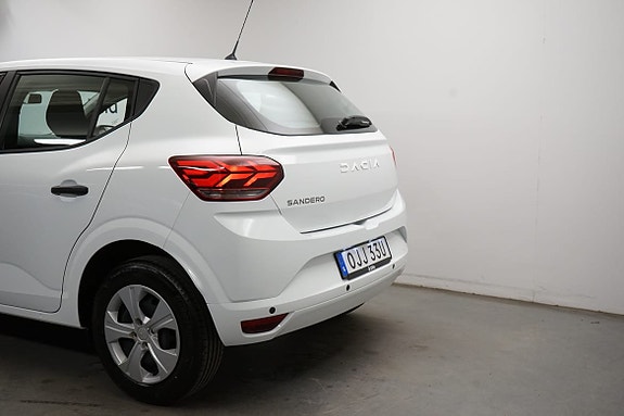 Dacia Sandero 3 of 5