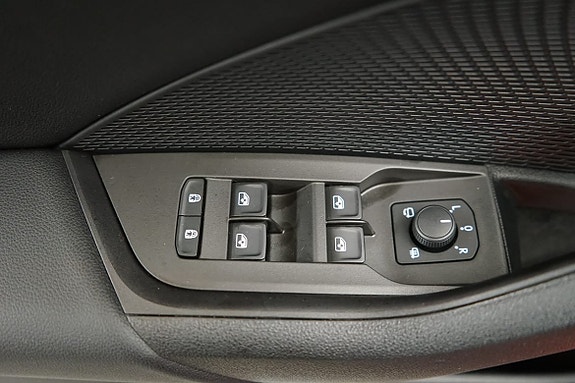 Skoda Octavia 9 of 13