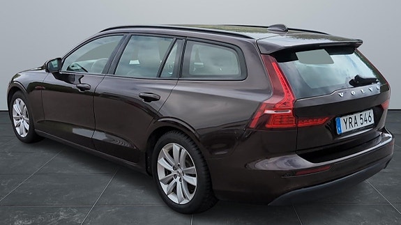 Volvo V60 3 of 5