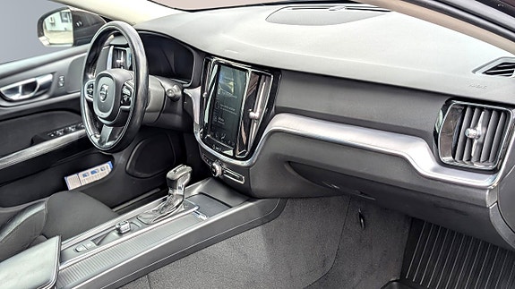 Volvo V60 11 of 15
