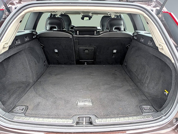 Volvo V60 12 of 15