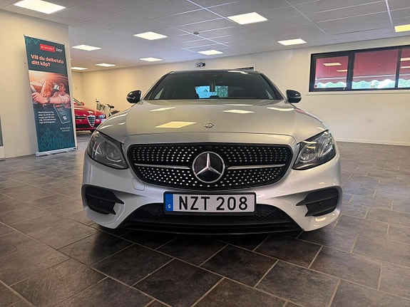 Mercedes-Benz E220 d 4 of 5