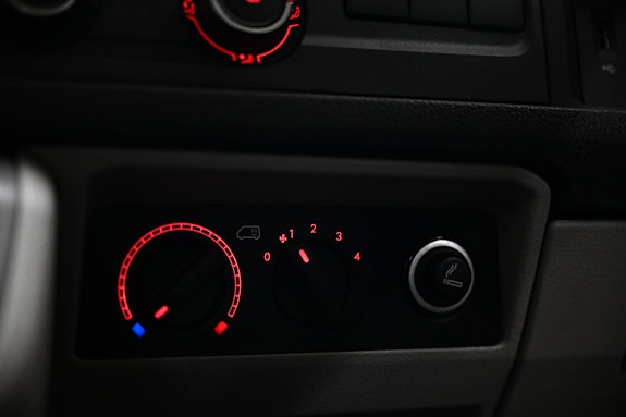 Volkswagen Transporter 24 of 30