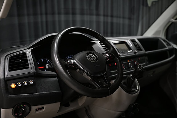 Volkswagen Transporter 18 of 30