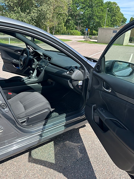 Honda Civic 4 of 5