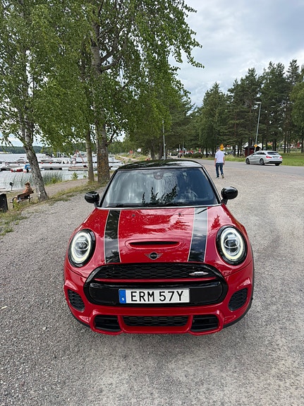 MINI John Cooper Works 3 of 5