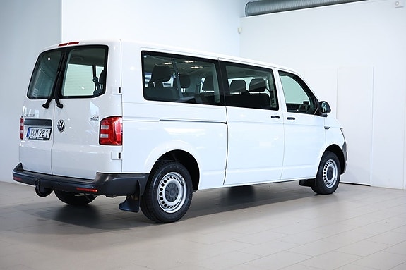 Volkswagen Caravelle 4 of 5